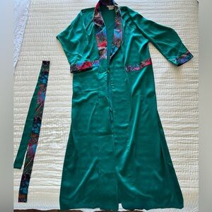 Patricia Fieldwalker Adiago luxury brand silk robe and pants size medium